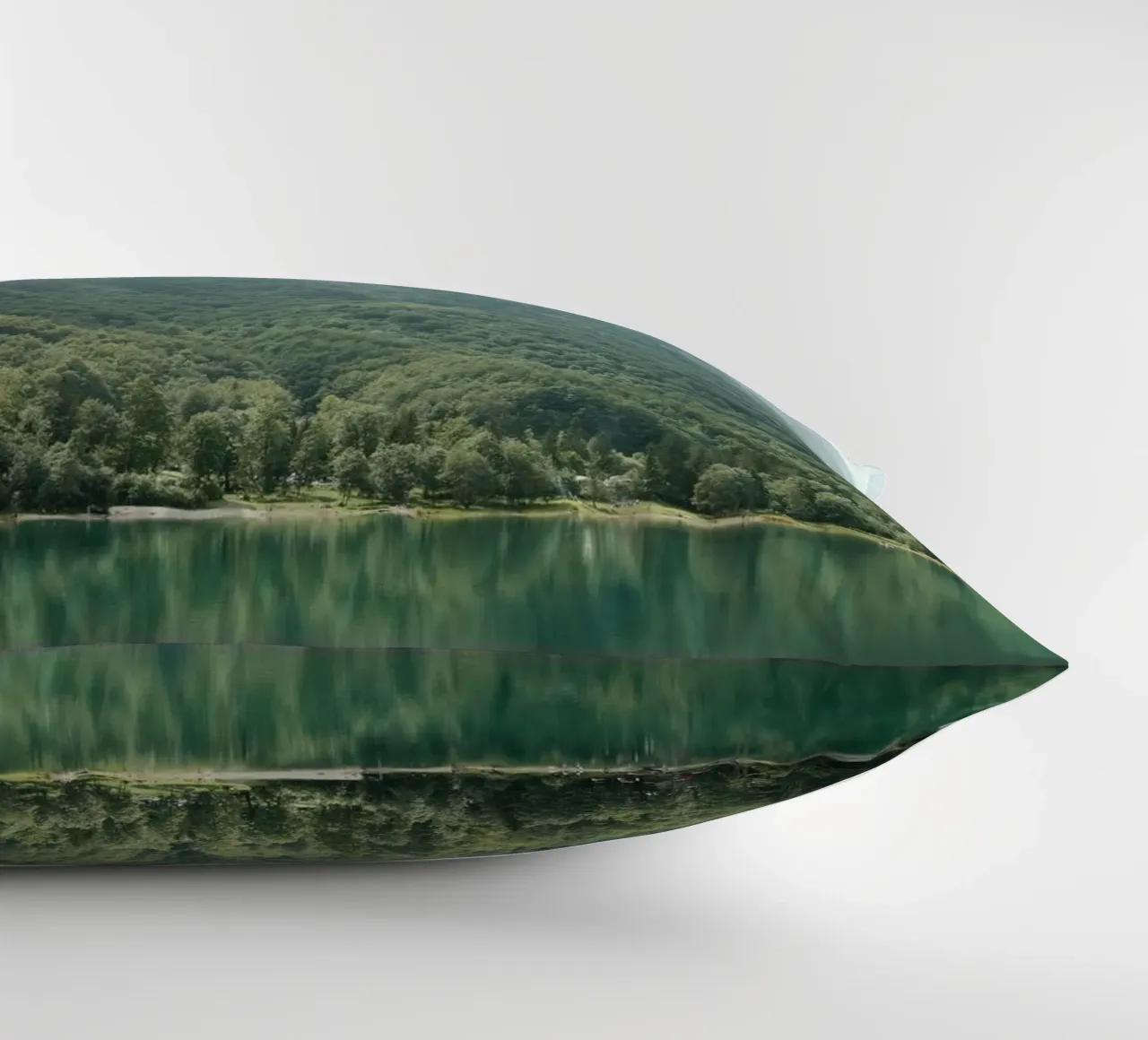 Mystical Mountain Reflection cuscino da FujiSwiss