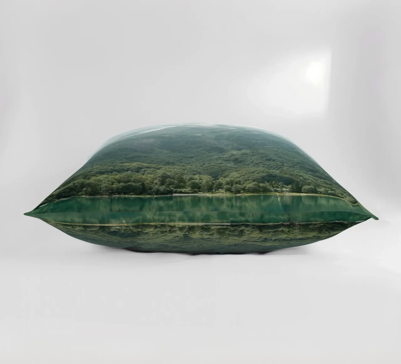 Mystical Mountain Reflection cuscino da FujiSwiss