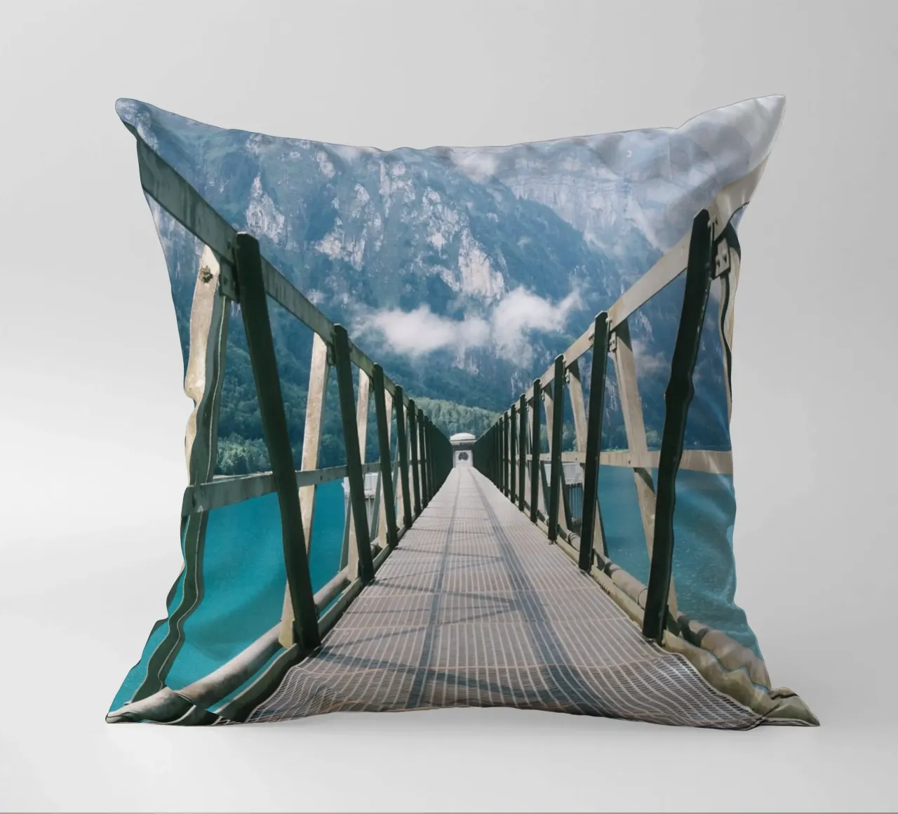 Industrial Bridge Over Tranquil Waters cuscino da FujiSwiss
