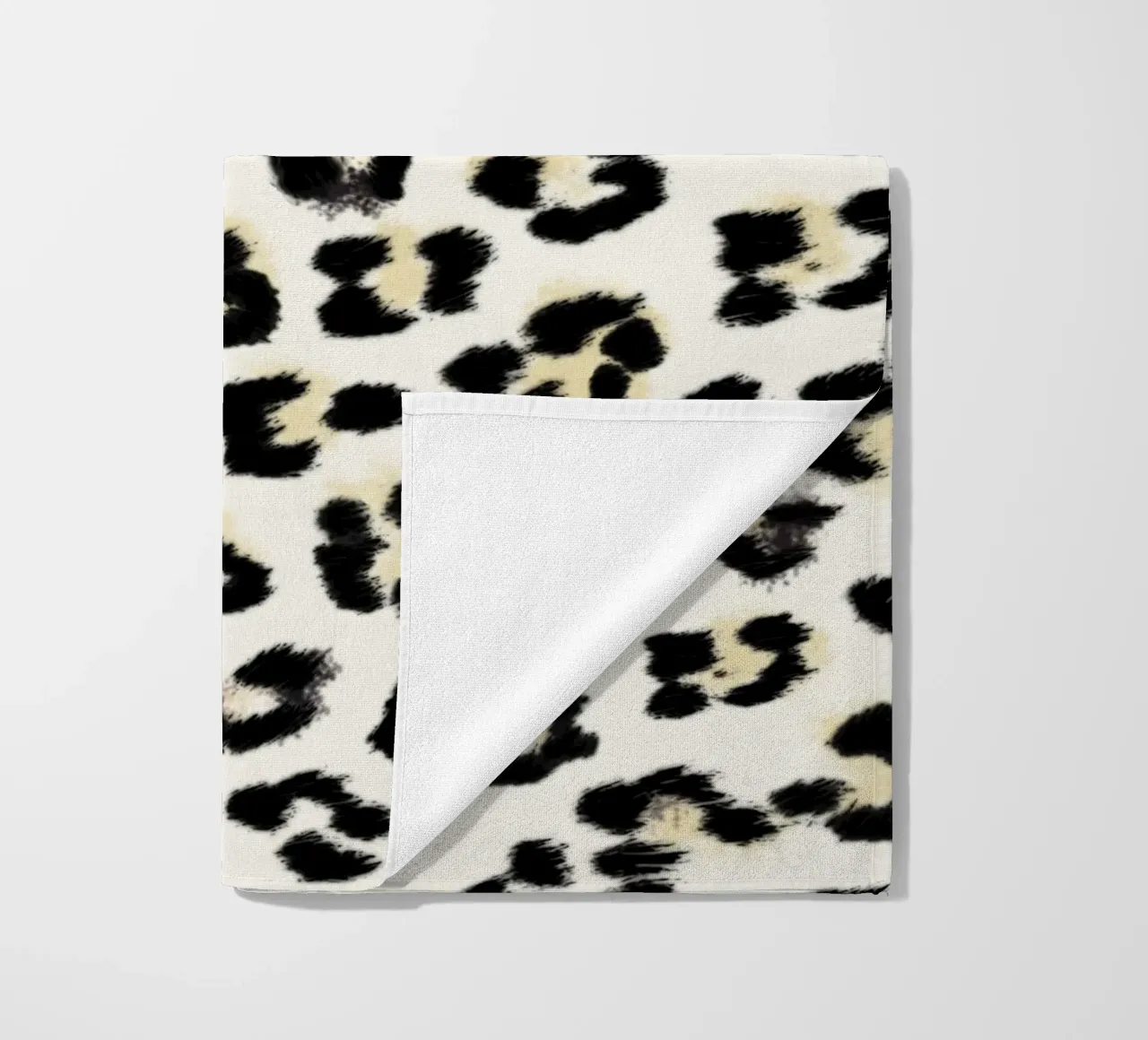 Feline Animal Print telo mare da anisillustration