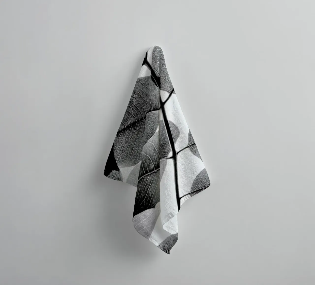 Experiments with Leaves 1 Handtuch von Tal Paz-Fridman