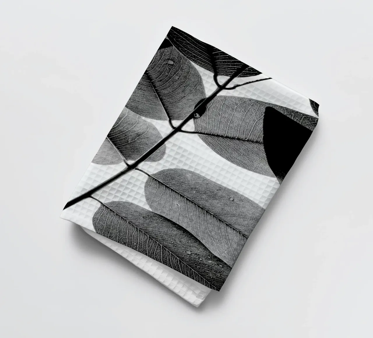Experiments with Leaves 1 theedoek van Tal Paz-Fridman