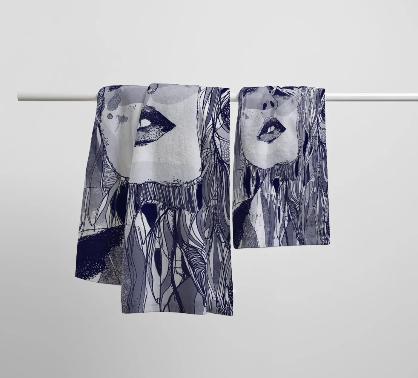 blu towel by Giulio Iurissevich