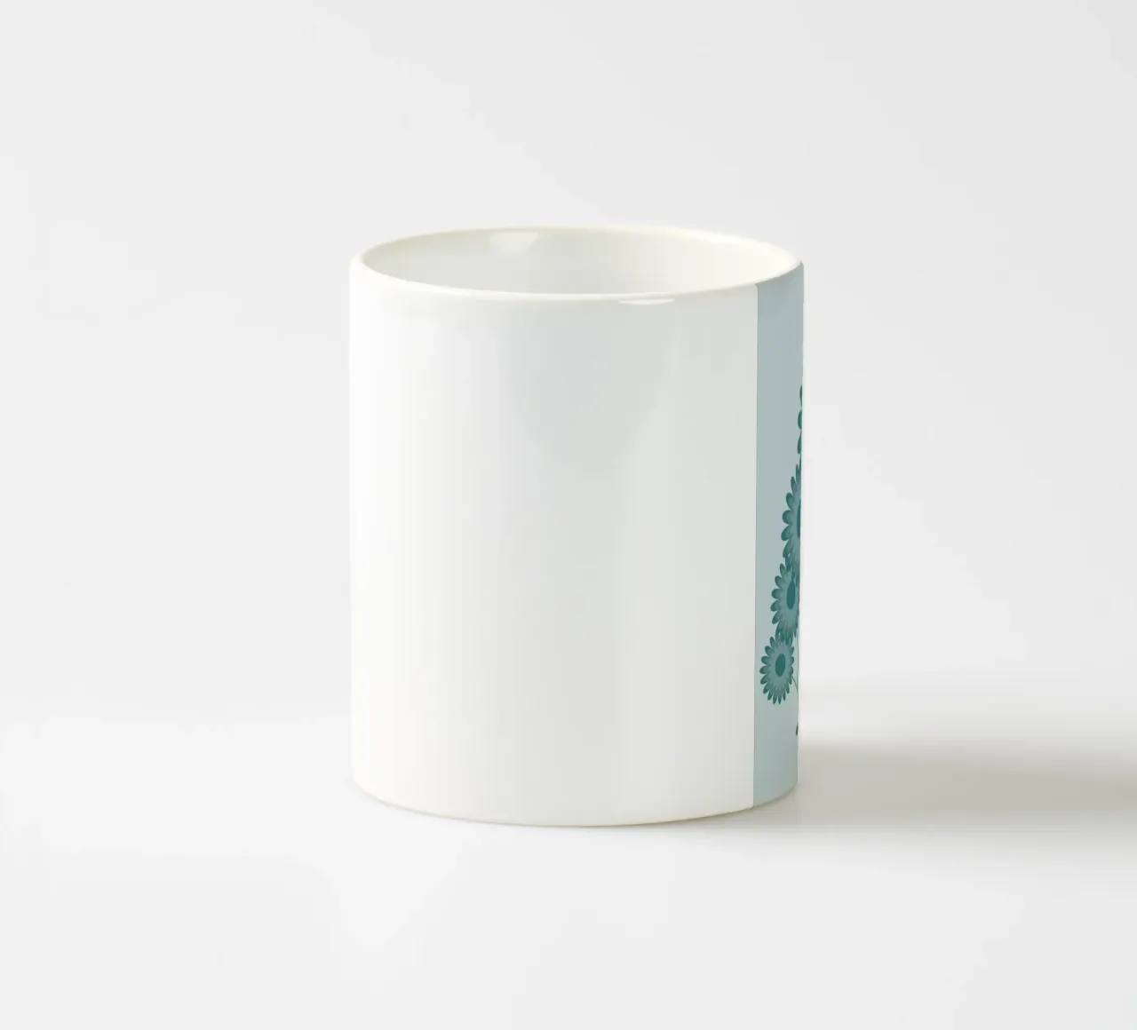 Cat In The Flowerfield tazza in ceramica da Karin Bijlsma