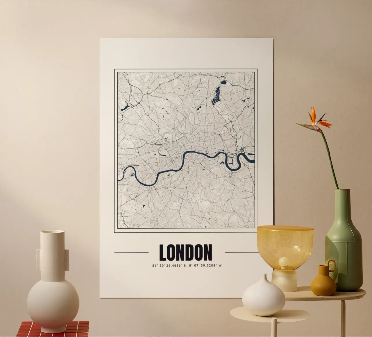 Minimalistische plattegrond van Londen - Eigentijds zwart-wit ontwerp poster met kunststof frame van Ben & Clo creations