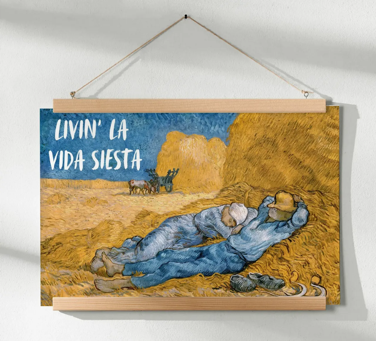 Livin la vida siesta - funny classical art poster con telaio in plastica da Happy Mind Art