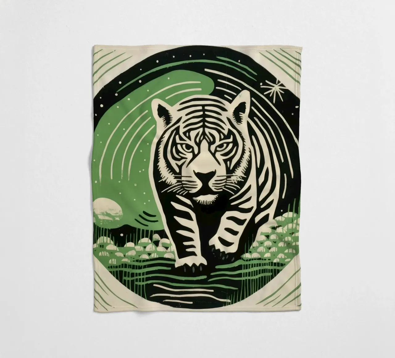 Green Tiger 3 Fleecedecke von Minimal Animal Art