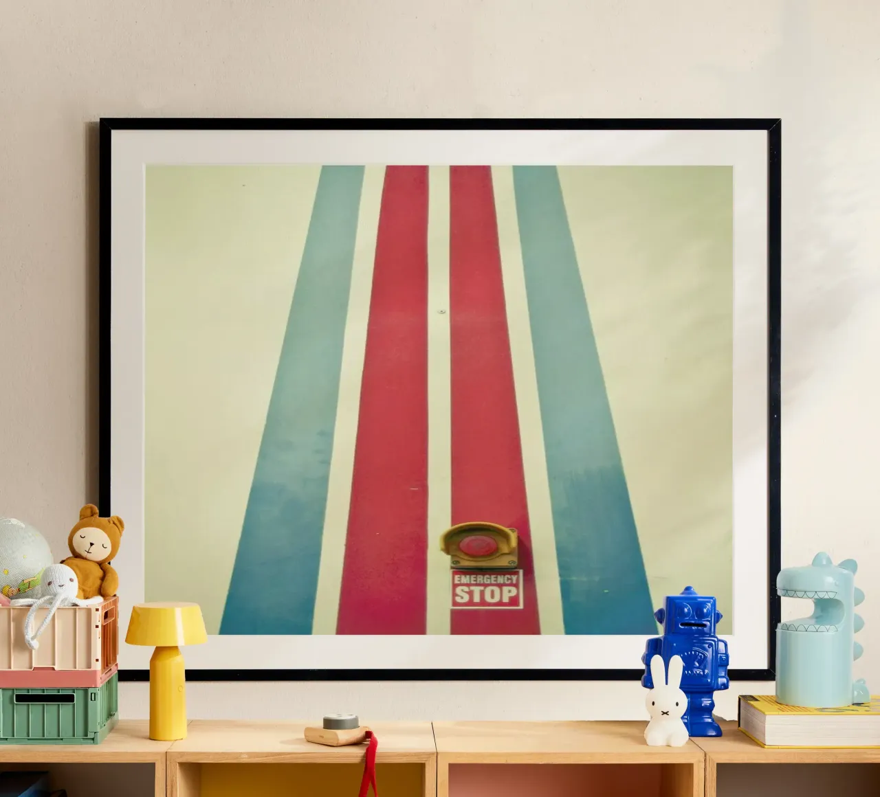 Noodstop poster van Cassia Beck Photography