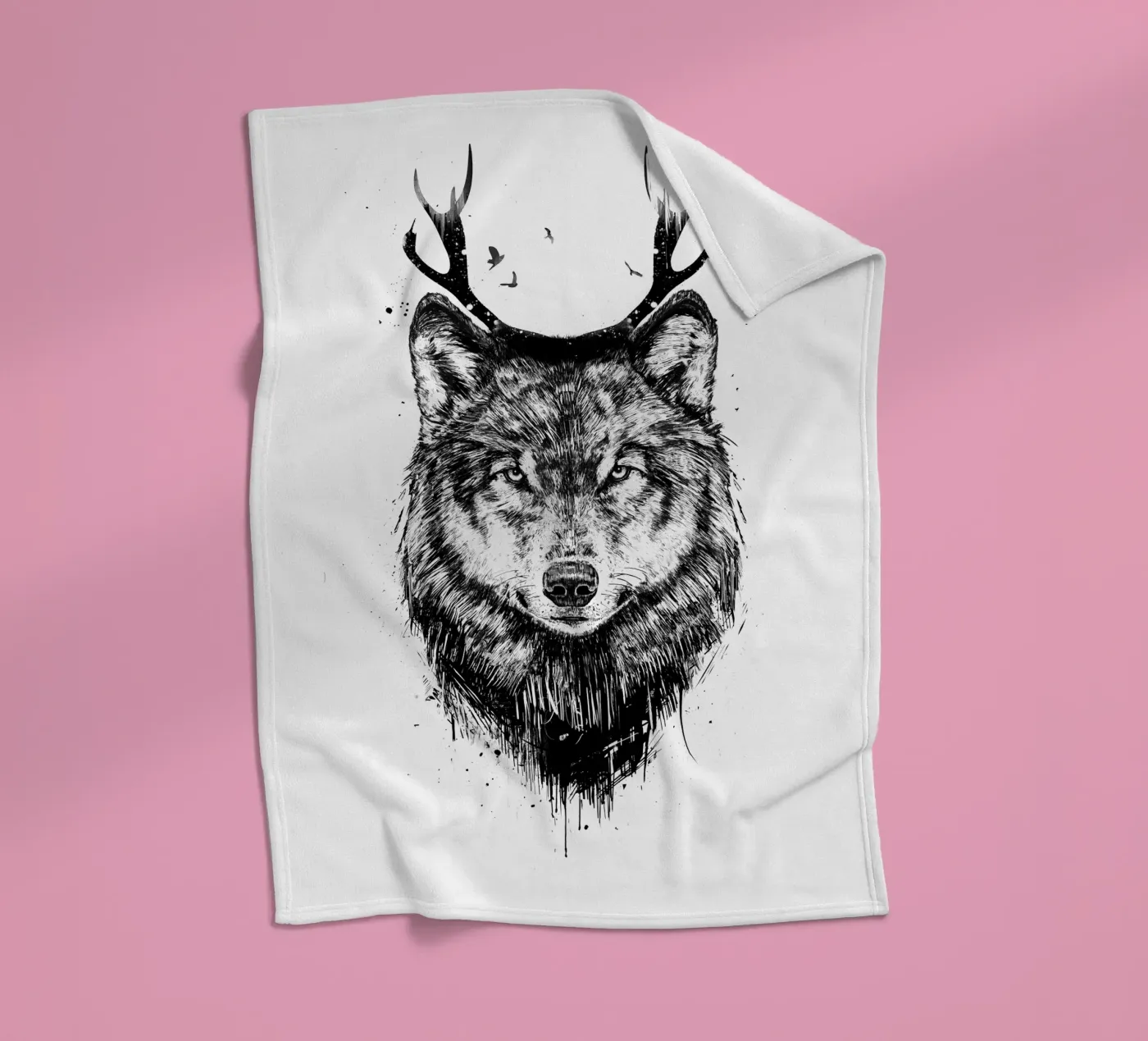 Deer Wolf fleecedeken van Balazs Solti