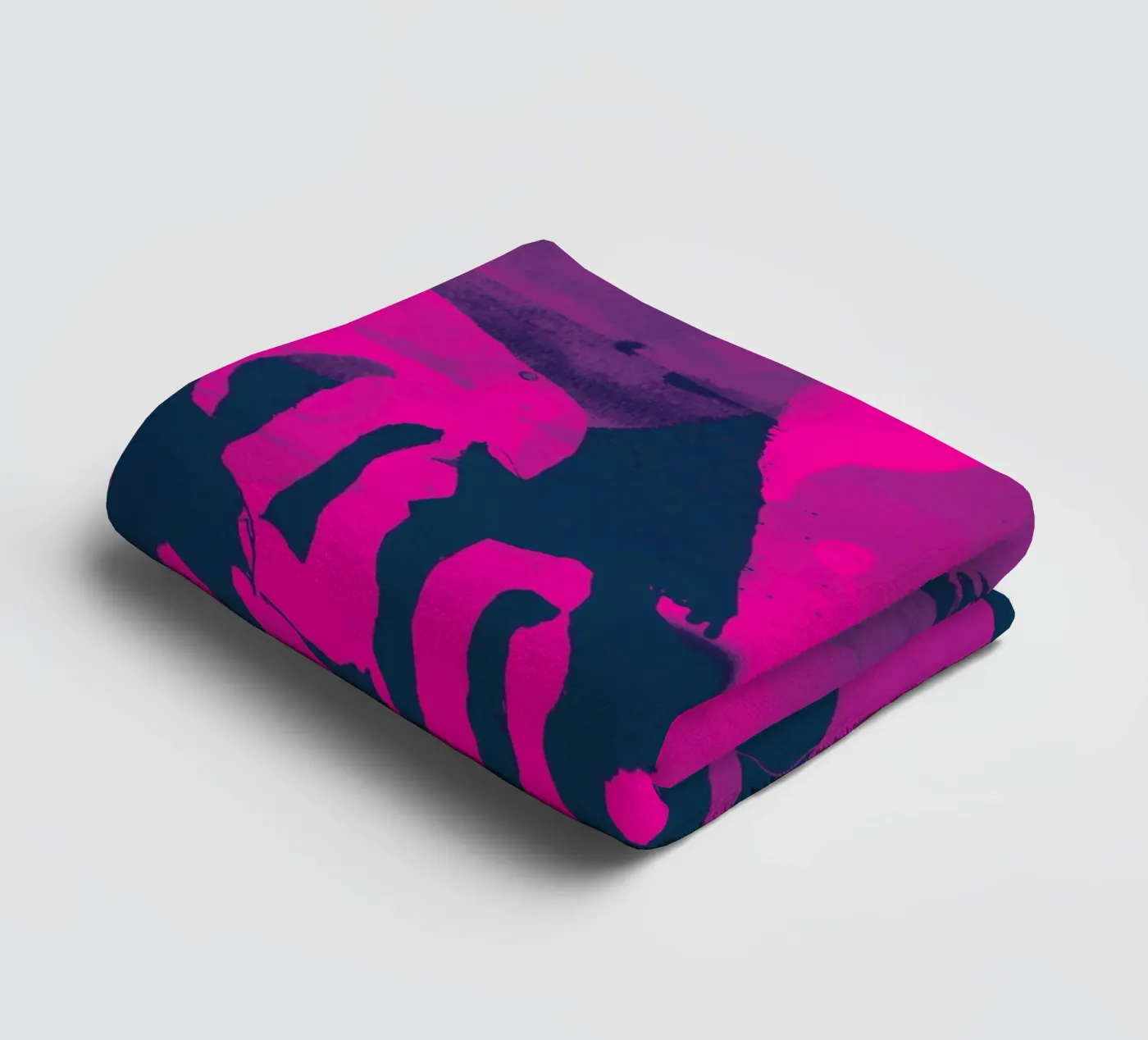 fuchsia towel by Giulio Iurissevich
