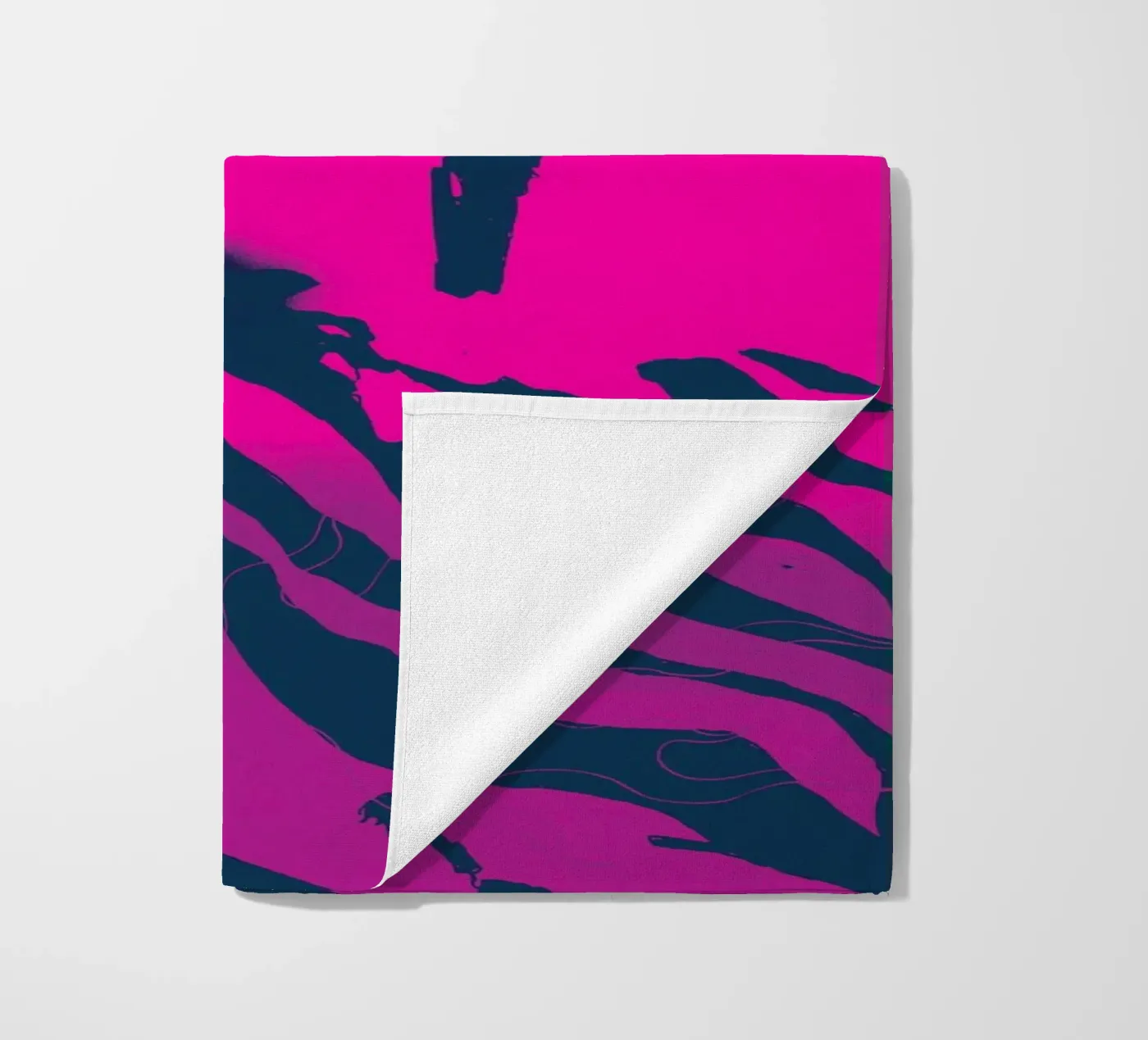 fuchsia strandhanddoek van Giulio Iurissevich