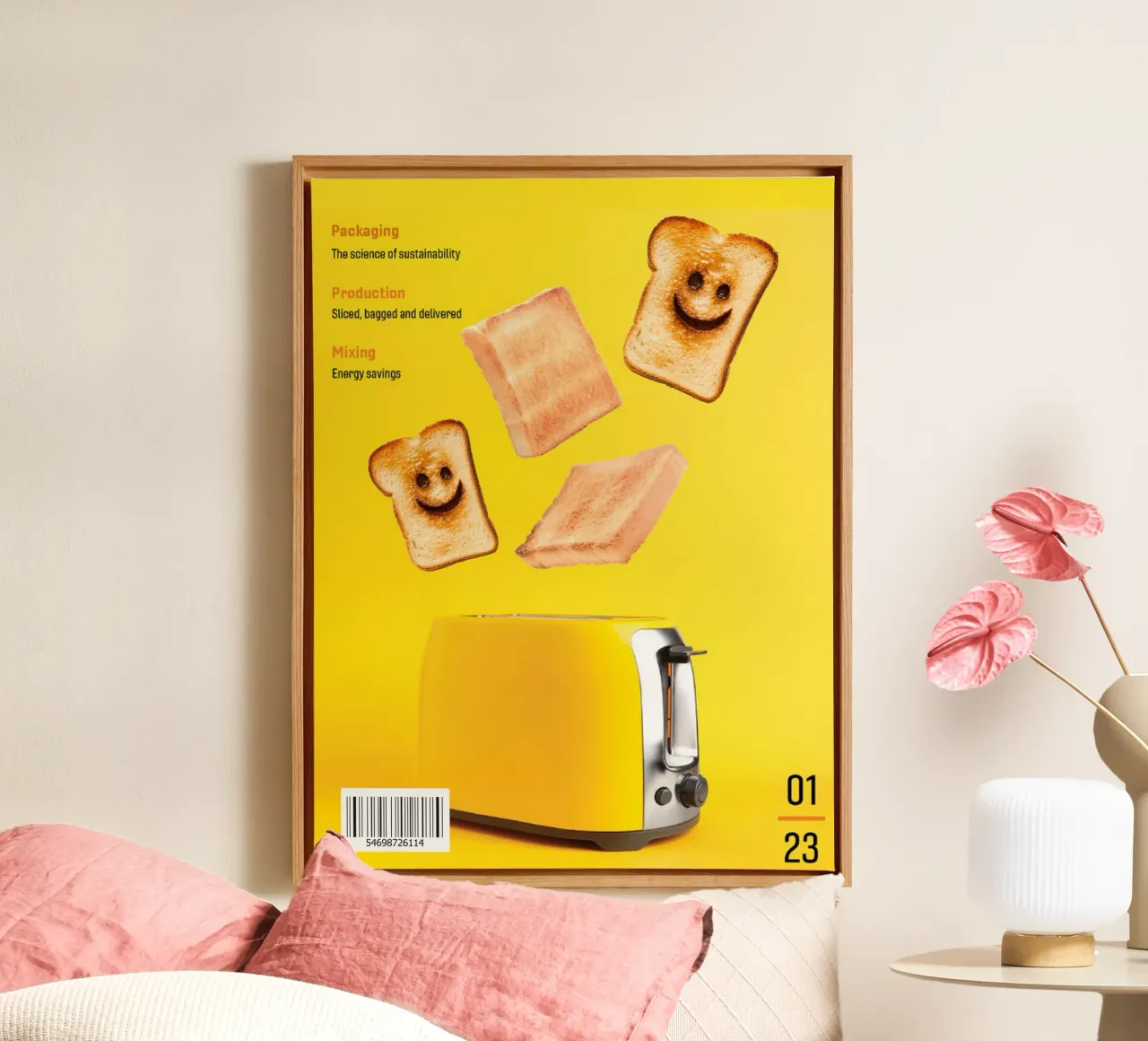 Slices of toasted bread with smiling faces tela da ramosashop