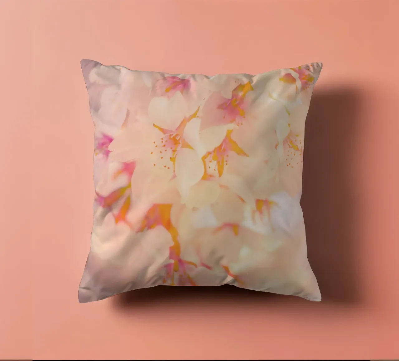 Fiori di ciliegio giapponesi cuscino da Dagmar Pels