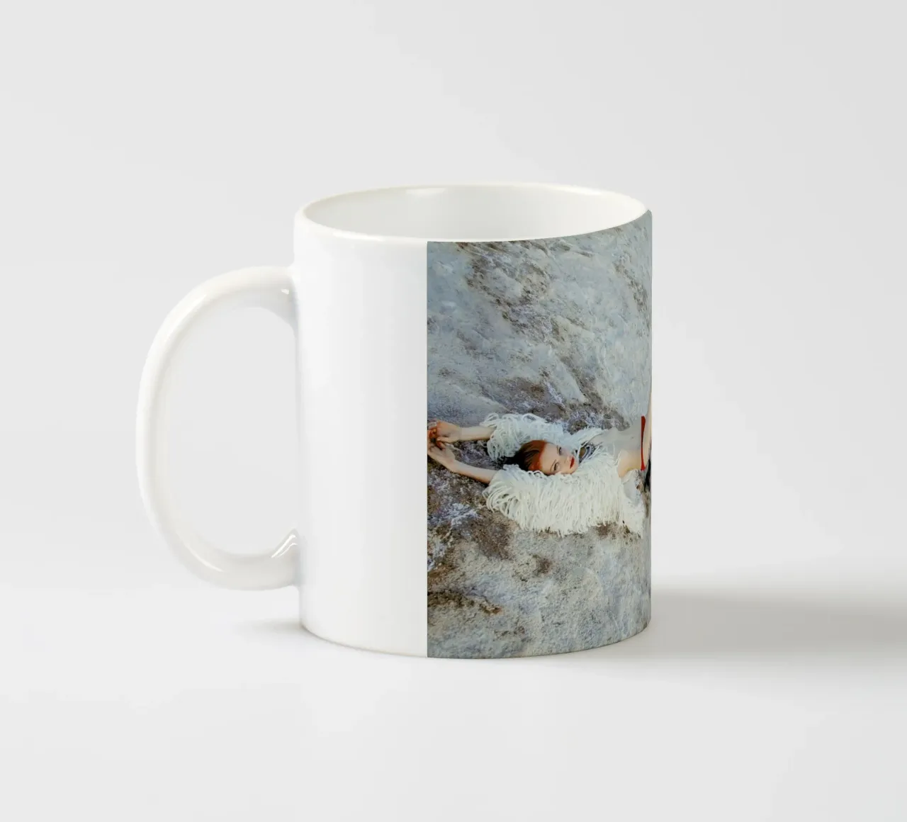 Salt Flats tazza in ceramica da Aysha Banos