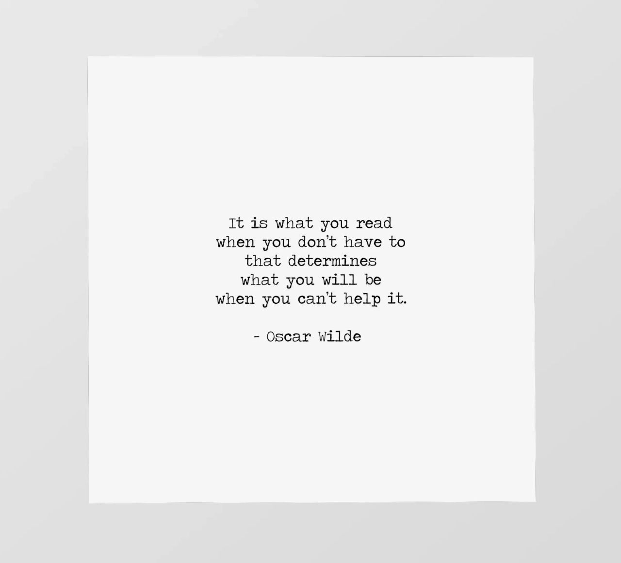 What you read defines you - Oscar Wilde Reading Book Quote pellicola backlit da Summer Soul Co. - Quotes