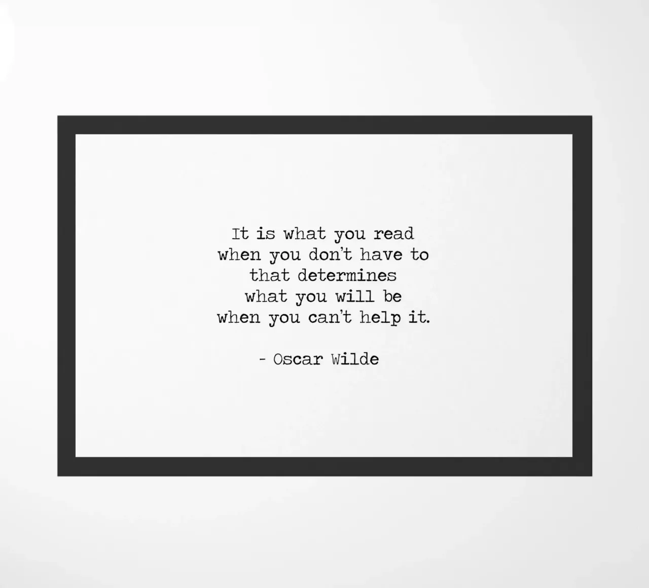 What you read defines you - Oscar Wilde Reading Book Quote Fußmatte von Summer Soul Co. - Quotes