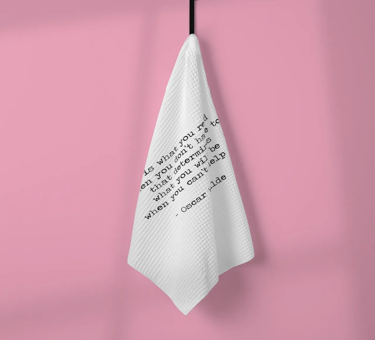 What you read defines you - Oscar Wilde Reading Book Quote paño de cocina de Summer Soul Co. - Quotes