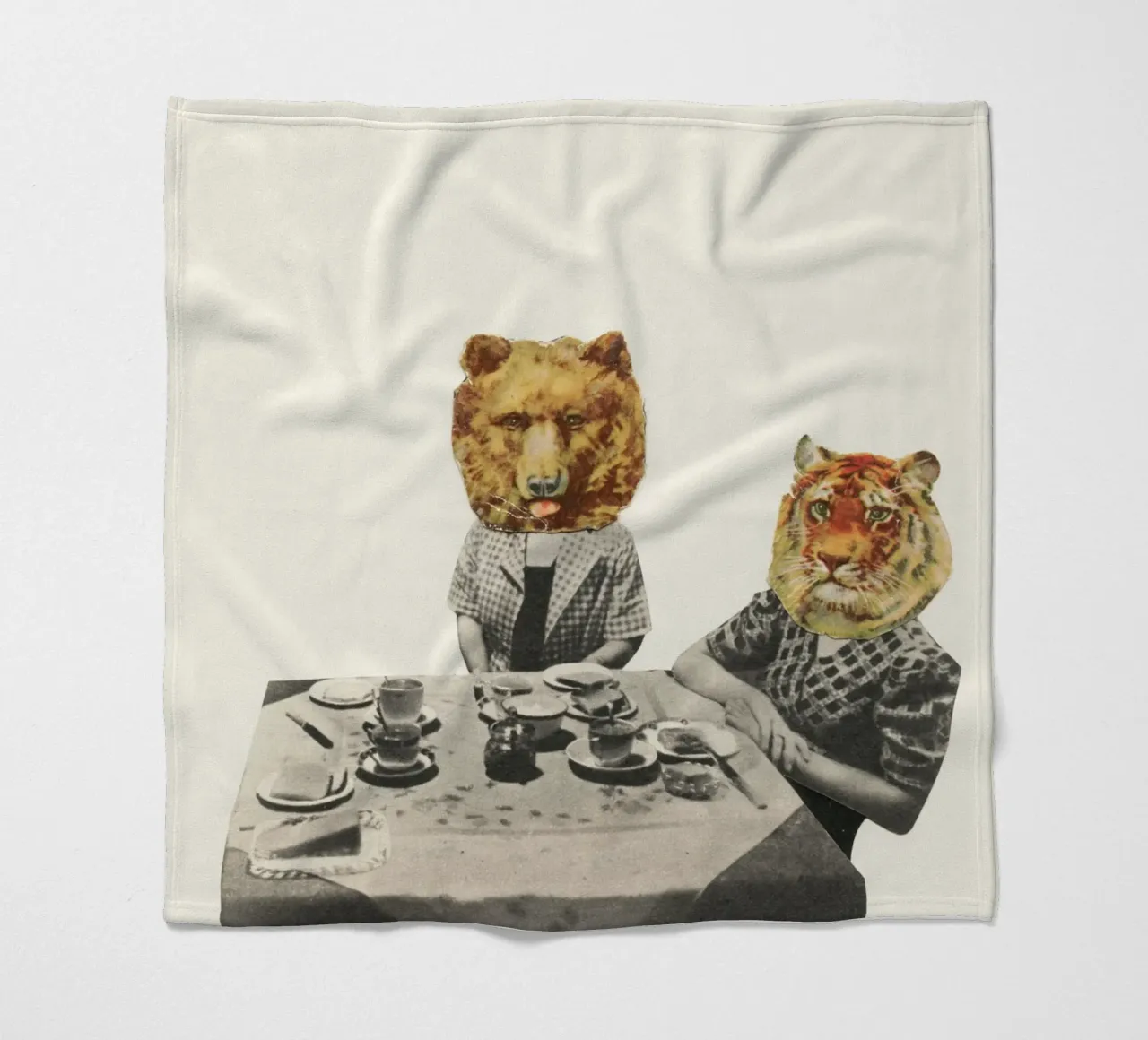 Tea Party coperta in pile da Cassia Beck Collage