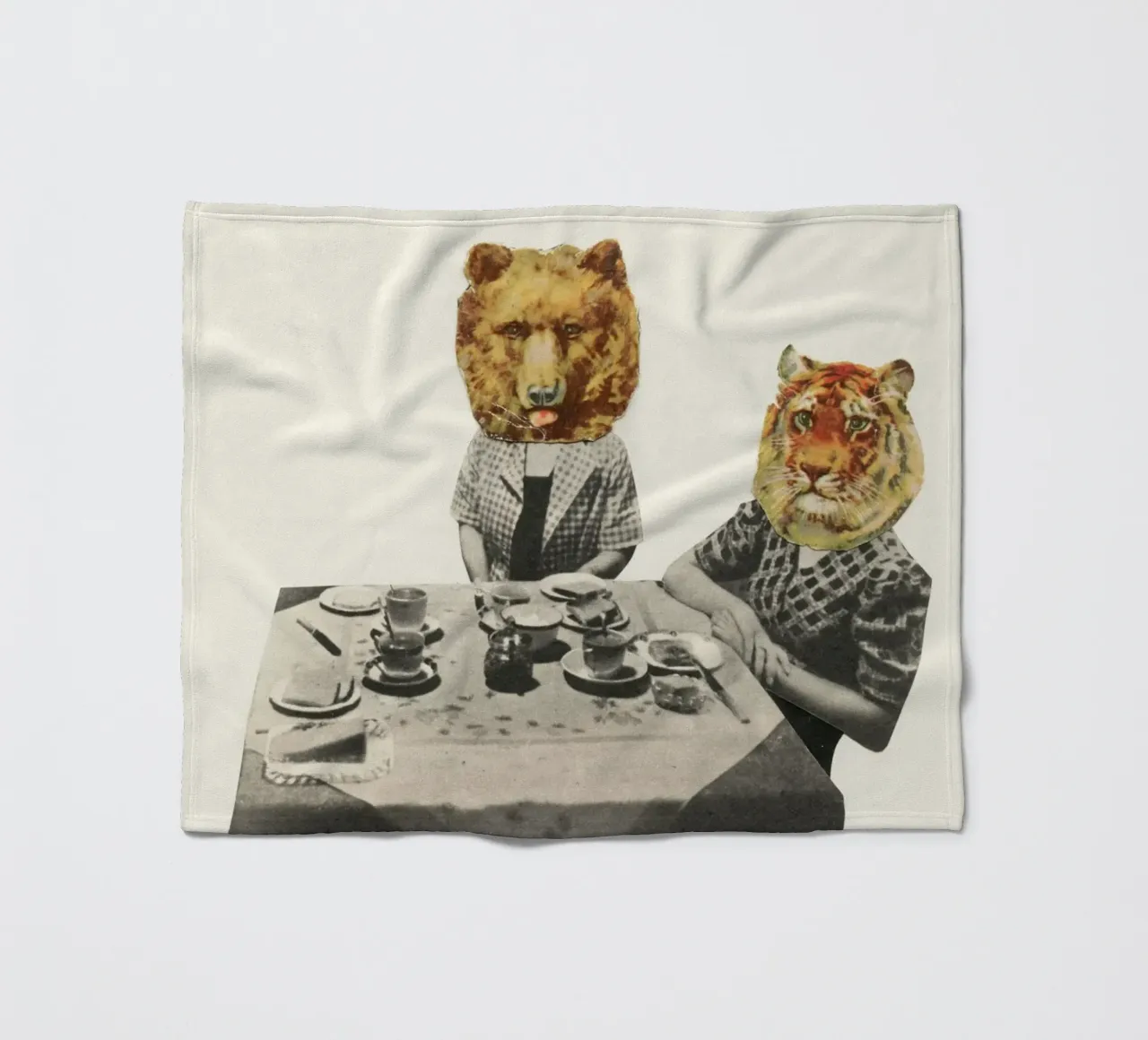 Tea Party coperta in pile da Cassia Beck Collage