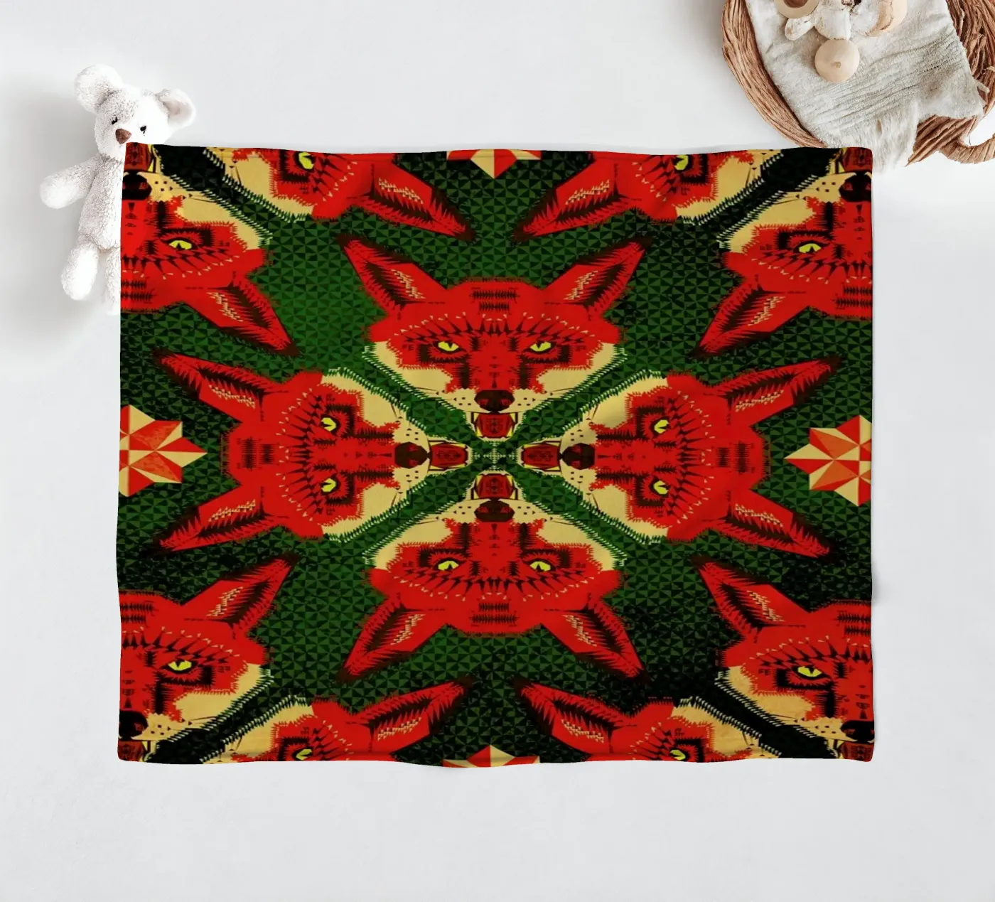 Geometric Fox Pattern Fleecedecke von Chobopop