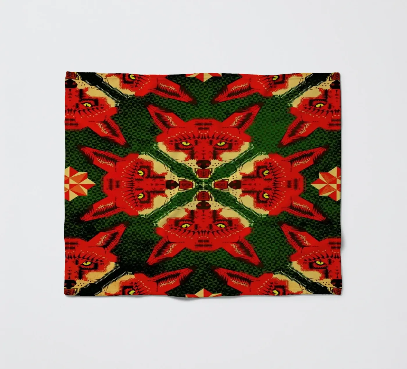 Geometric Fox Pattern Fleecedecke von Chobopop