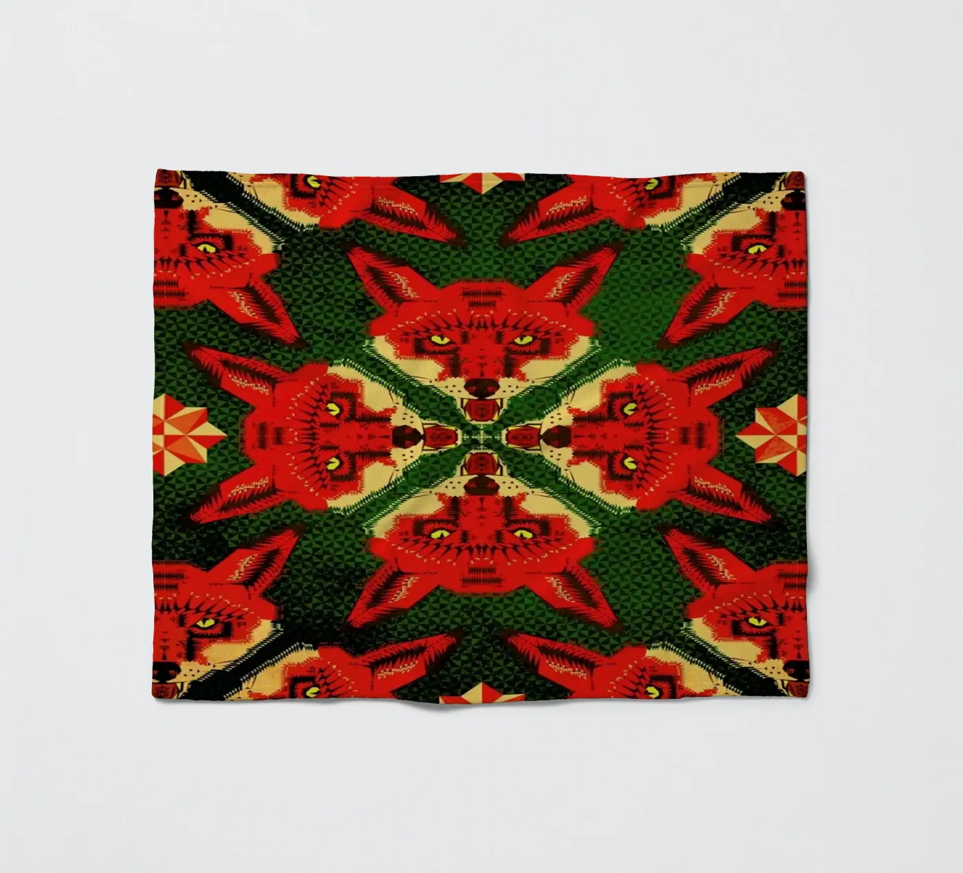 Geometric Fox Pattern Fleecedecke von Chobopop