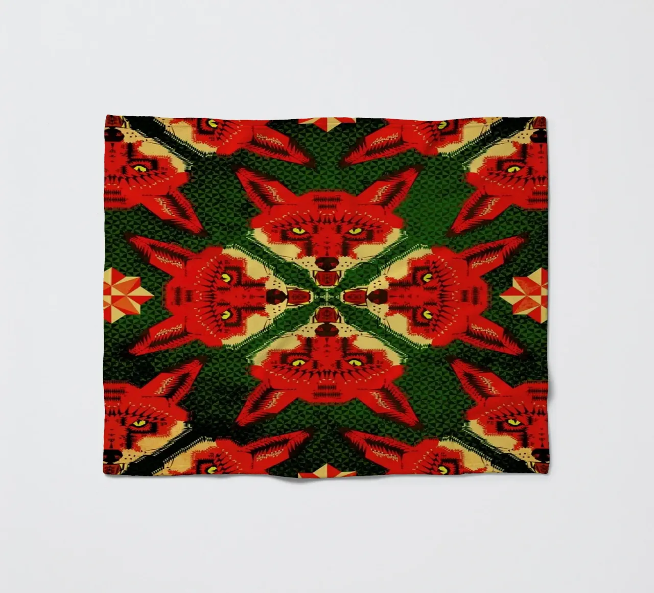 Geometric Fox Pattern Fleecedecke von Chobopop