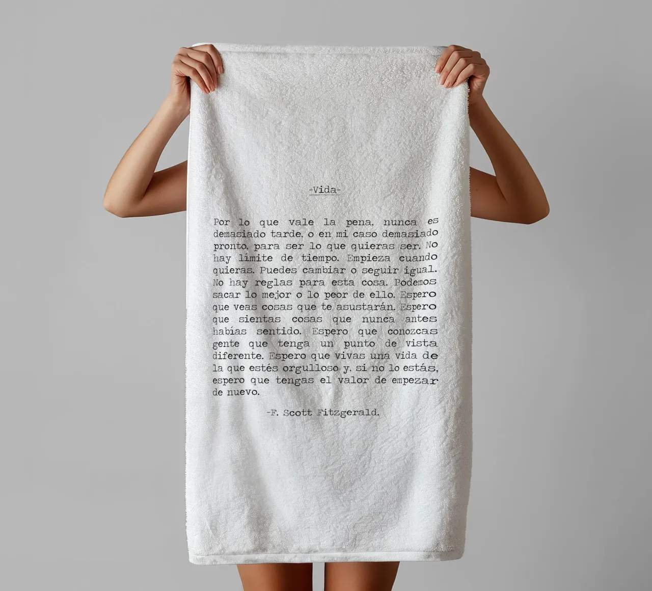 Per quello che vale, non c'è mai troppo F Scot Fitzgerald asciugamano da bagno da Summer Soul Co. - Quotes