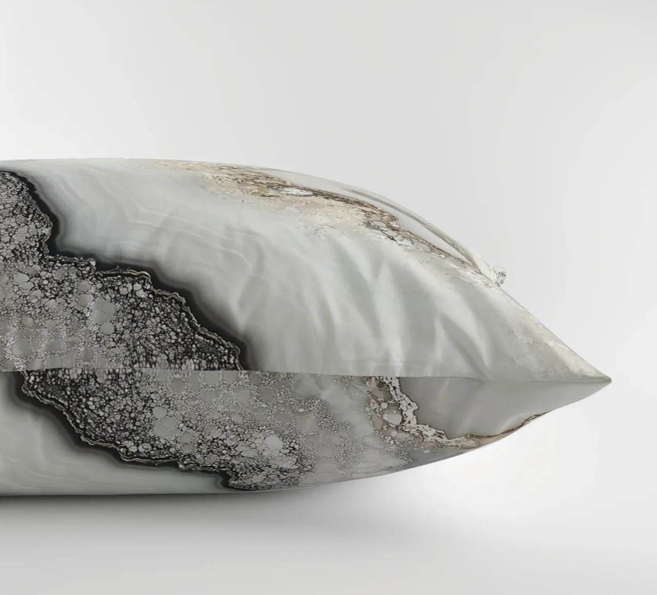 Elegant druse design decorative cushion by Carinaprint