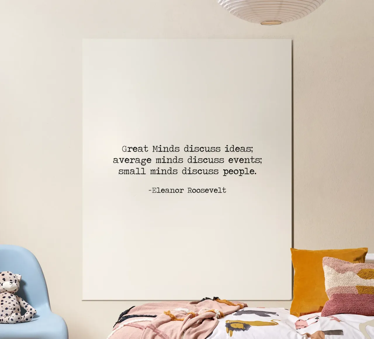 "Le grandi menti discutono di idee" Citazione Mindful Eleanor Roosevelt poster con telaio in alluminio da Summer Soul Co. - Quotes