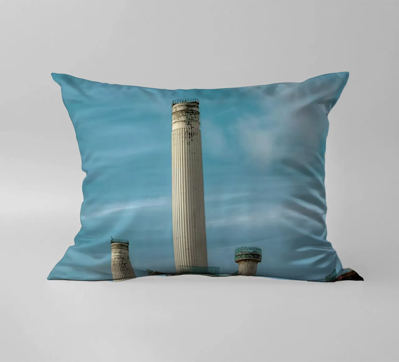 Battersea Power Station cuscino da Michael Belhadi