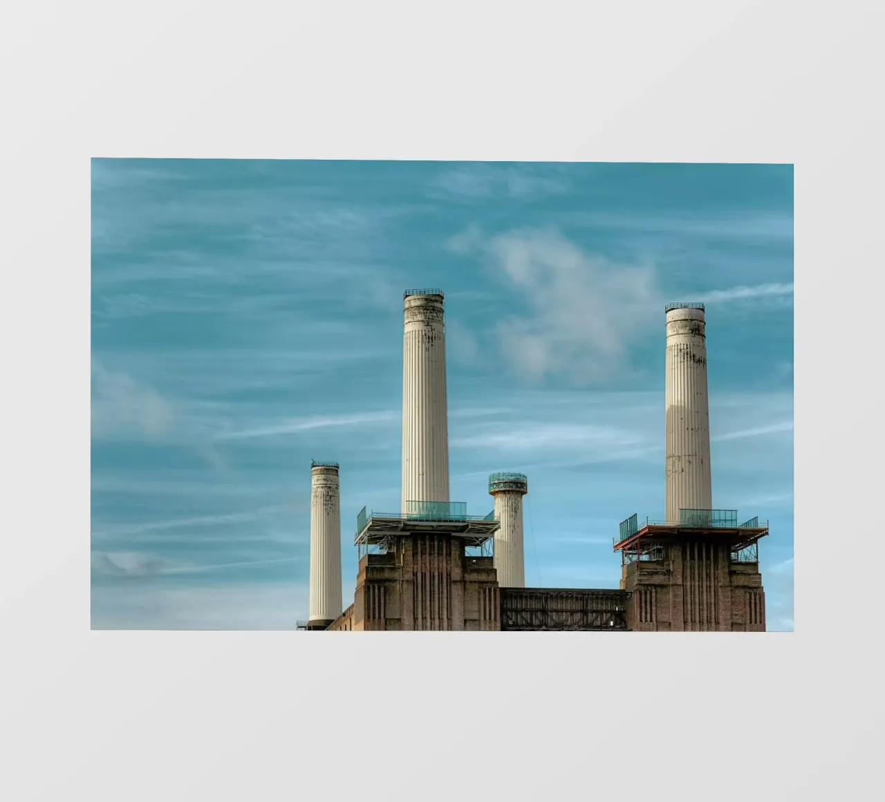 Battersea Power Station telo in pvc da Michael Belhadi