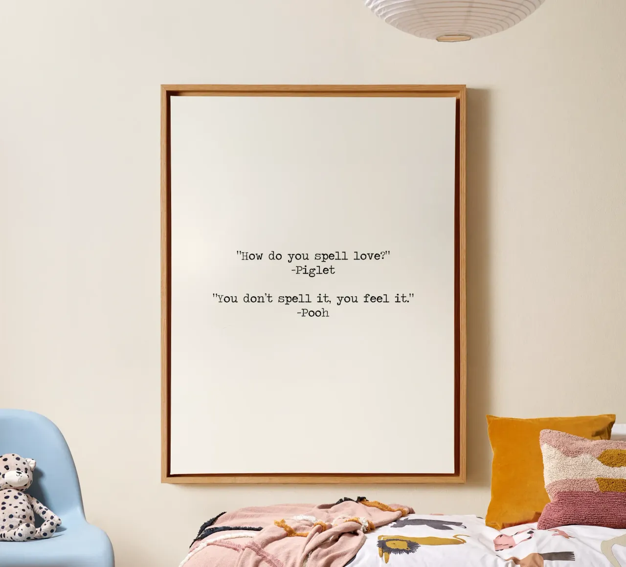 Wie buchstabiert man Liebe? Man fühlt sie... -Ferkel und Puuh Zitat Leinwand mit Schattenfugenrahmen von Summer Soul Co. - Quotes