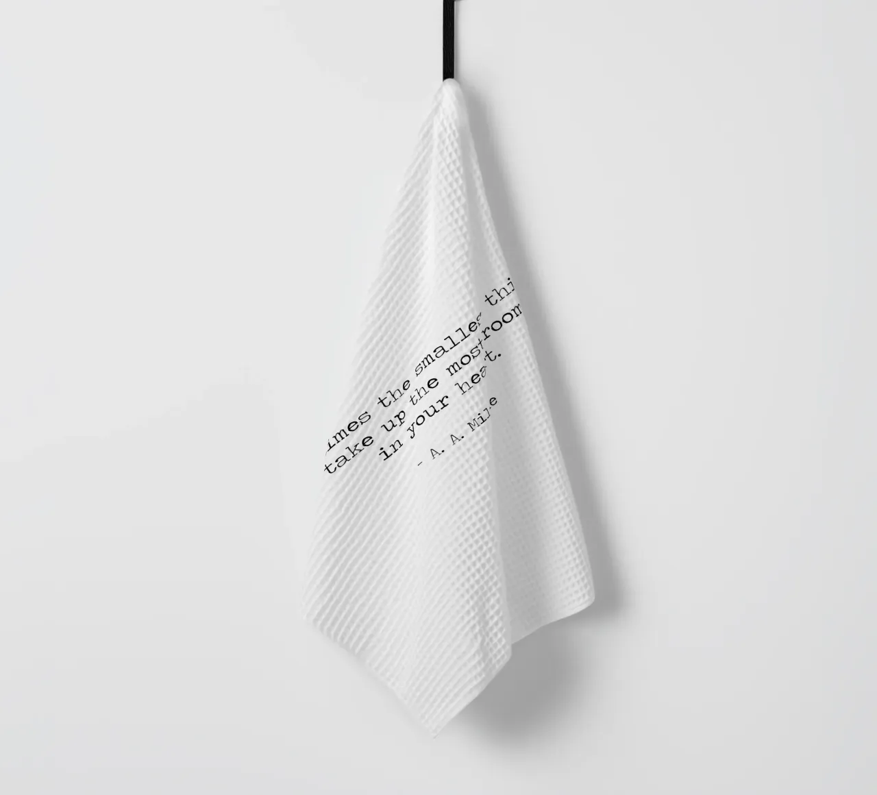 Le cose più piccole occupano più spazio nel cuore AA Milne canovaccio da cucina da Summer Soul Co. - Quotes