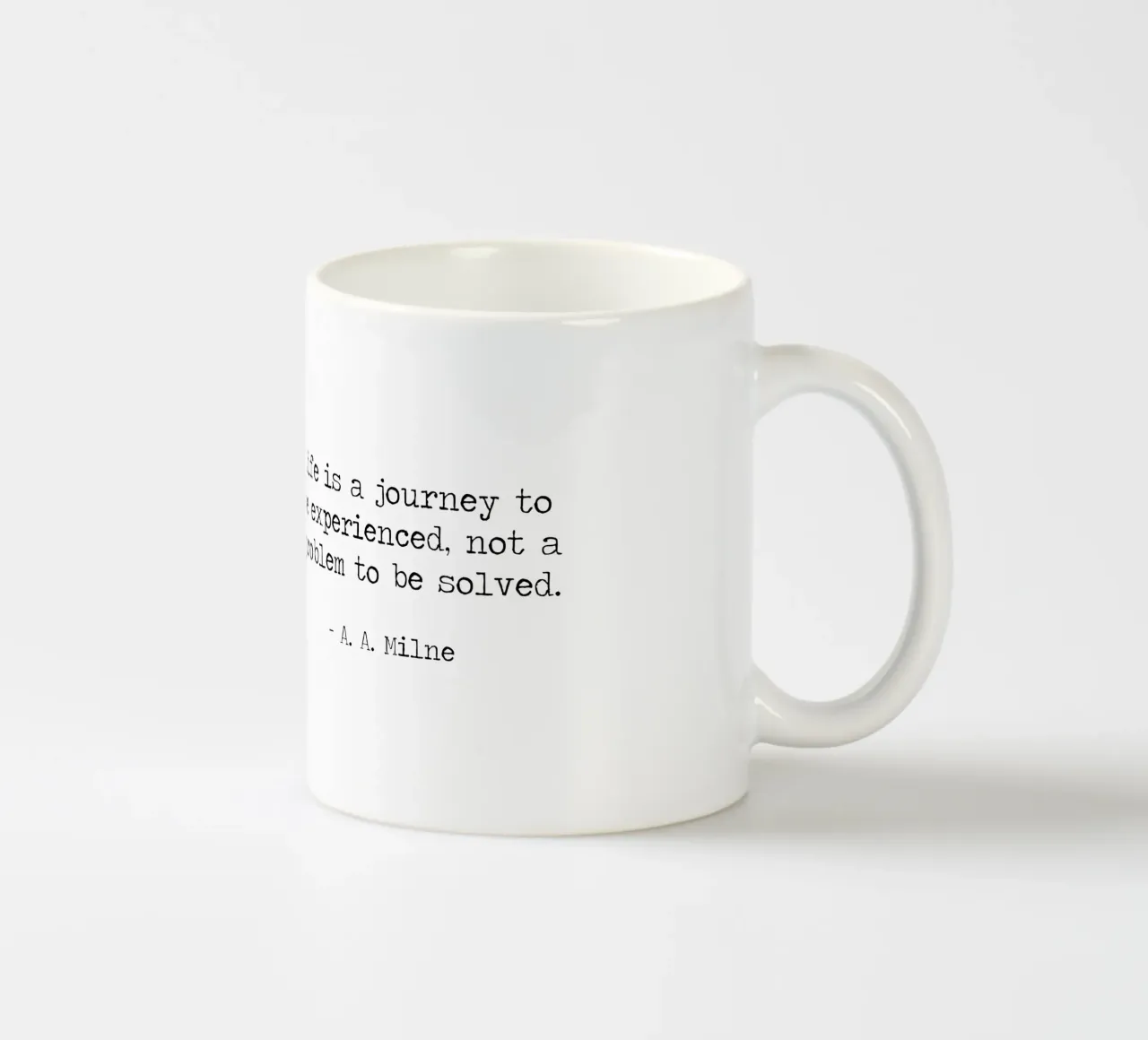 La vida es un viaje que hay que experimentar, no un problema que hay que resolver taza de cerámica de Summer Soul Co. - Quotes