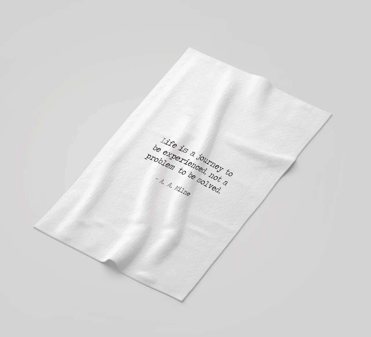 La vida es un viaje que hay que experimentar, no un problema que hay que resolver toalla de playa de Summer Soul Co. - Quotes
