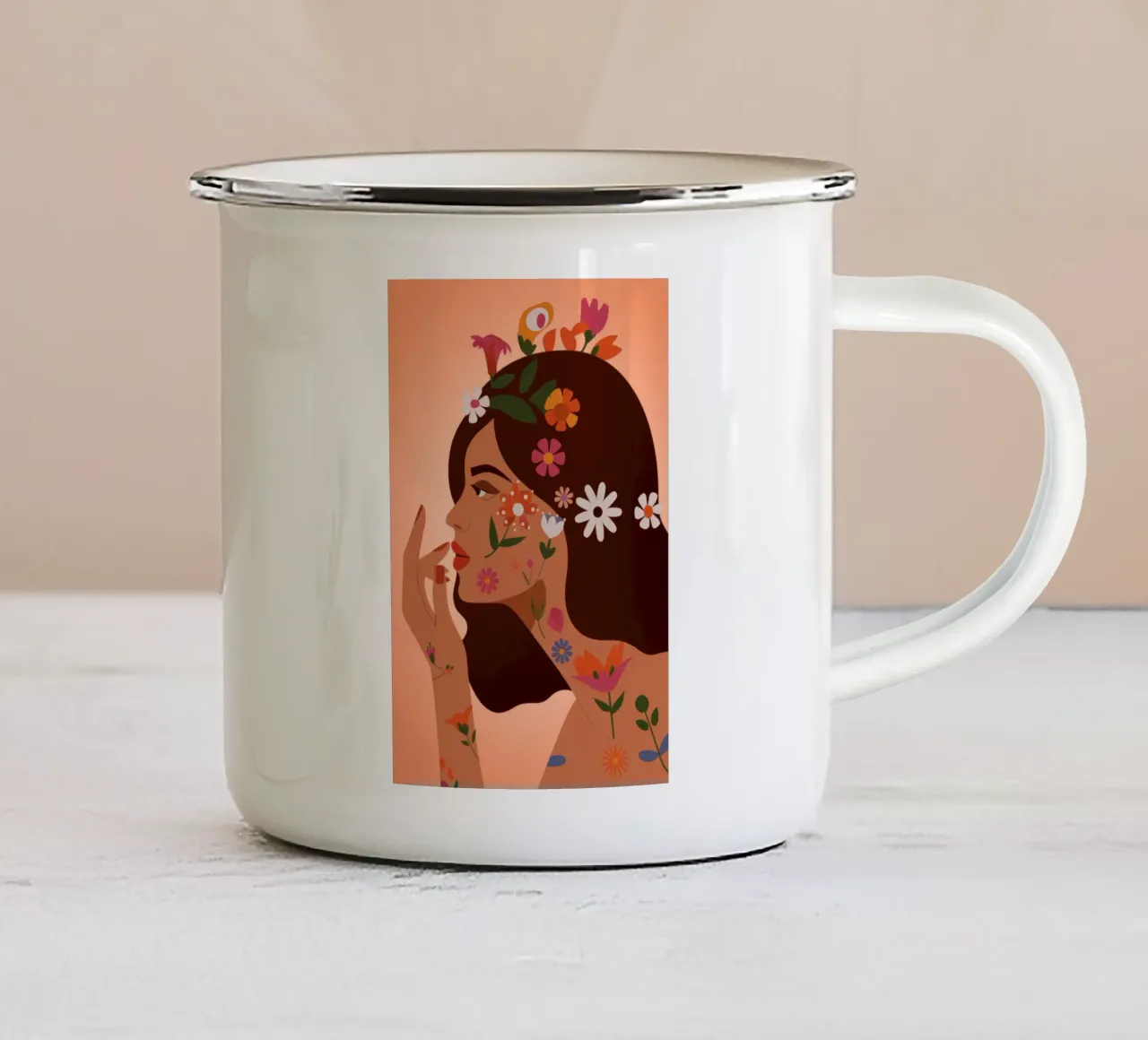 Musa floreale tazza in smalto da Artie Shifa