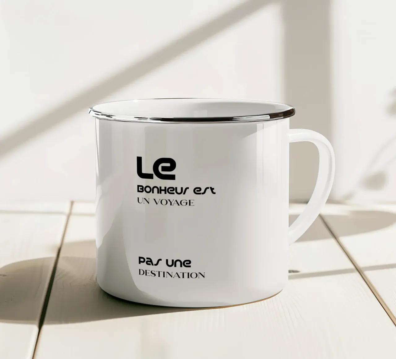 Le Bonheus Un viaggio non una destinazione tazza in smalto da YV TYPOGRAPHY