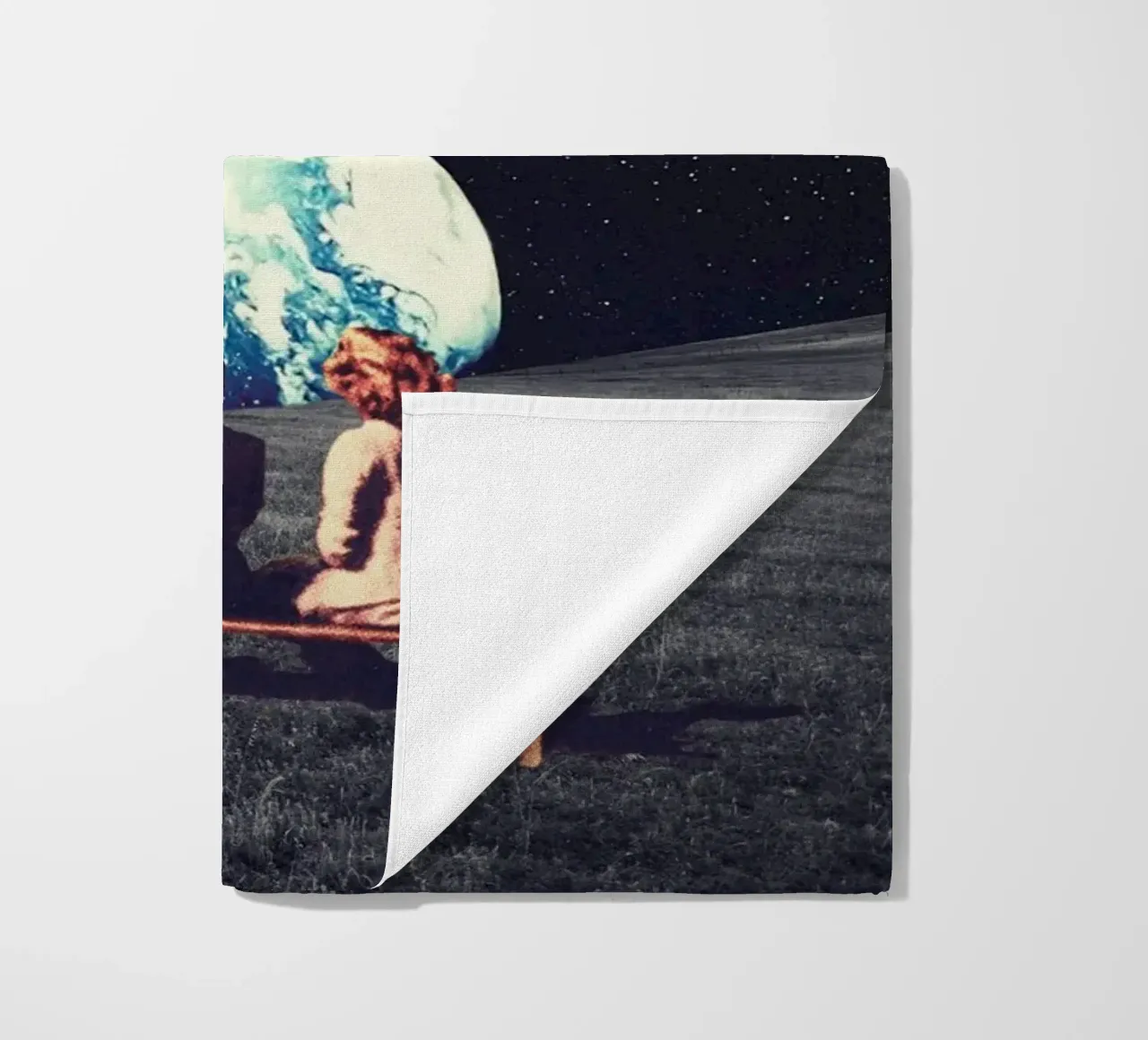 We Used to Live There Horizontal version telo mare da Frank Moth