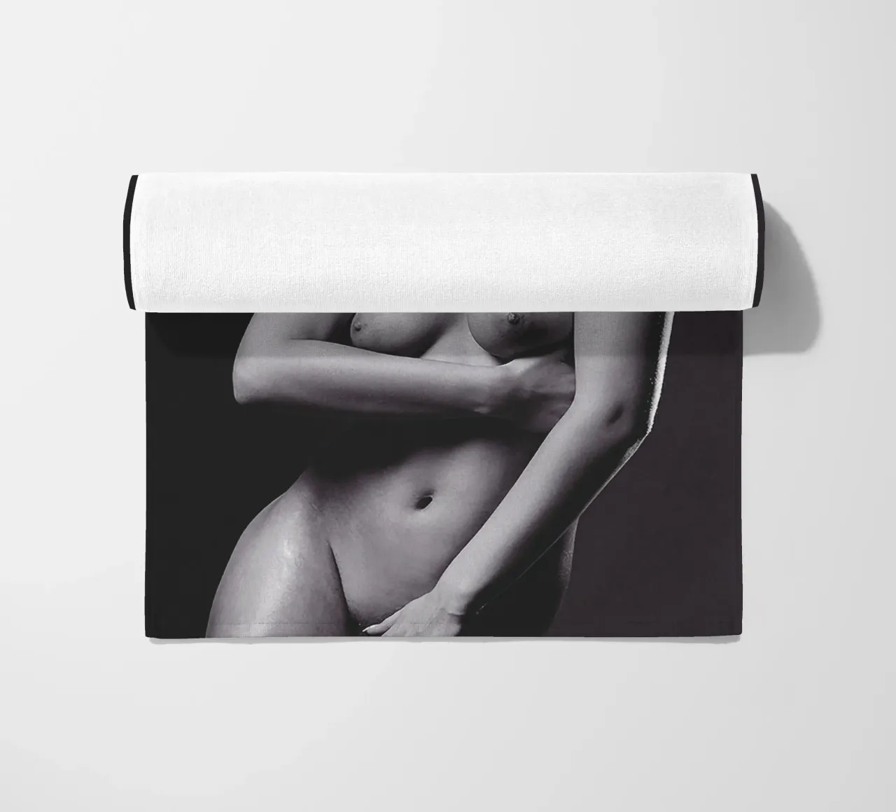 Adele X posing nude Mono telo mare da Dave Hare Photography