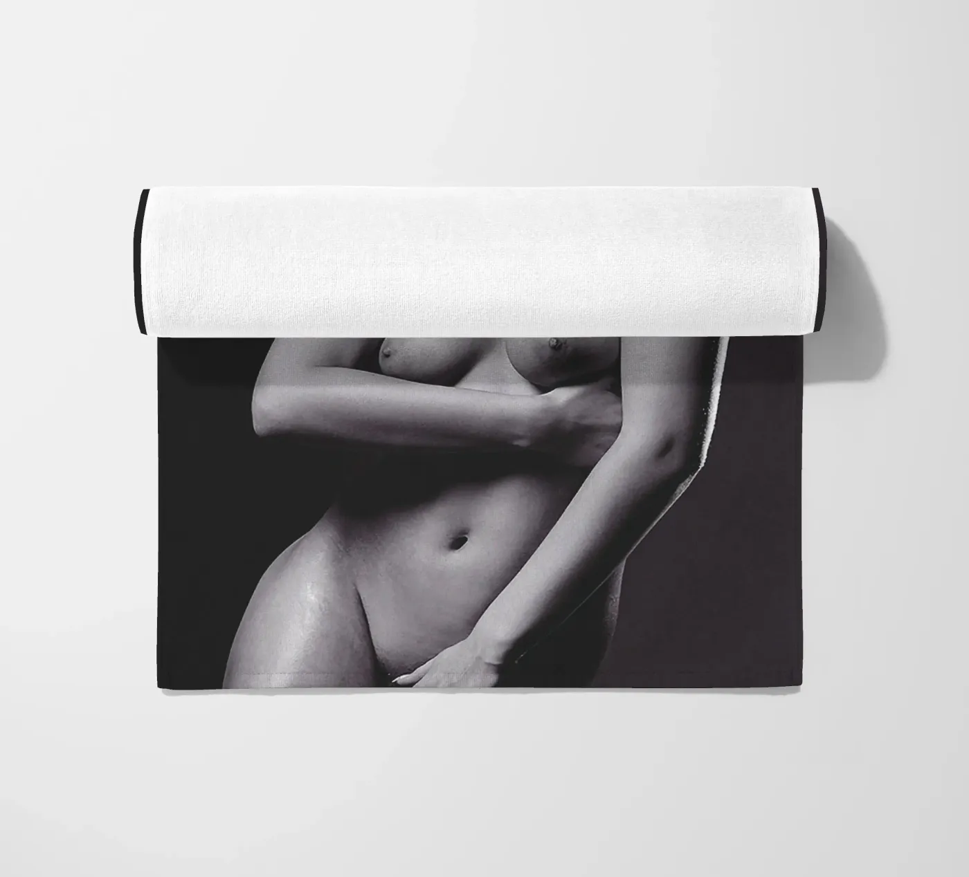 Adele X posing nude Mono telo mare da Dave Hare Photography
