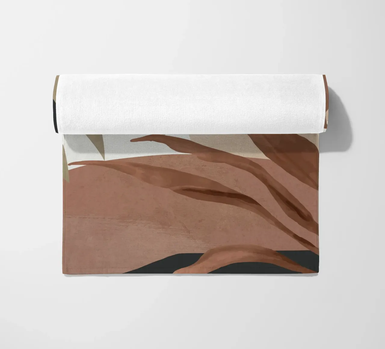 Abstracte kunst tropische bladeren 4 mokka mousse strandhanddoek van ThingDesign