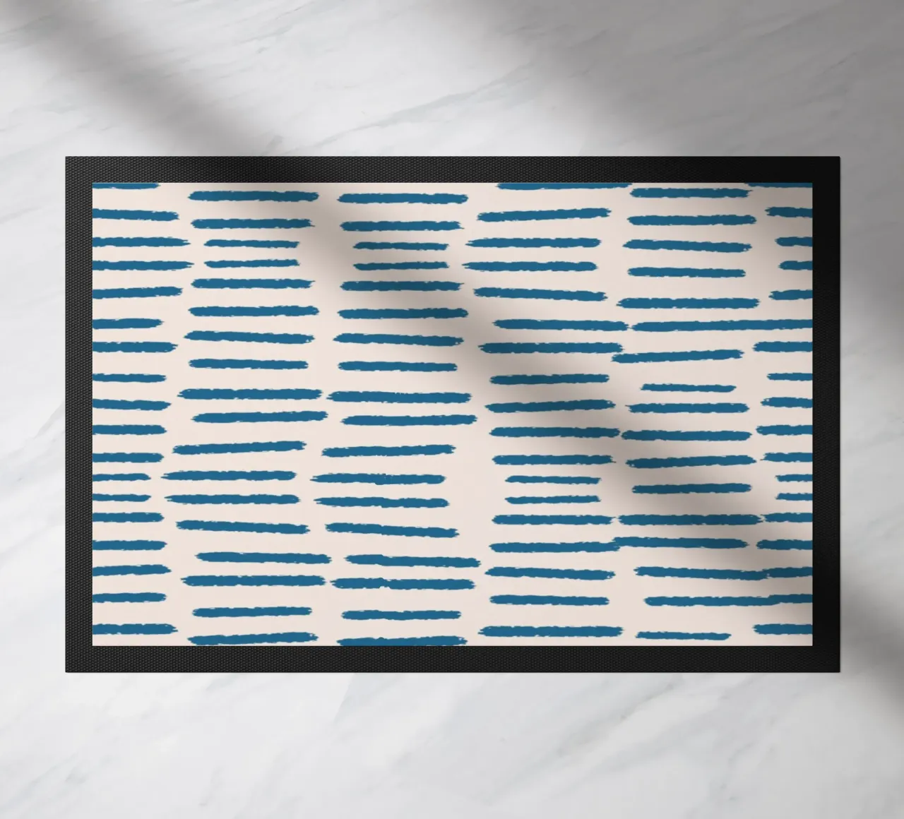 Strisce organiche a pennello - Minimalista Boho astratto blu zerbino da susanacosta