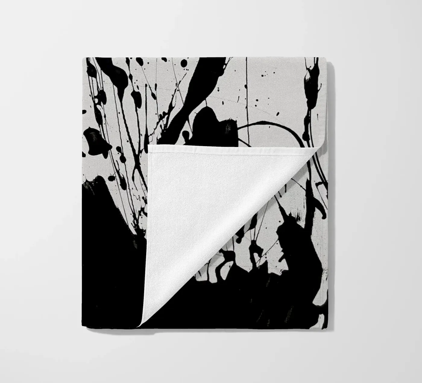 Lift Me Up strandhanddoek van rebeccaannemaclean