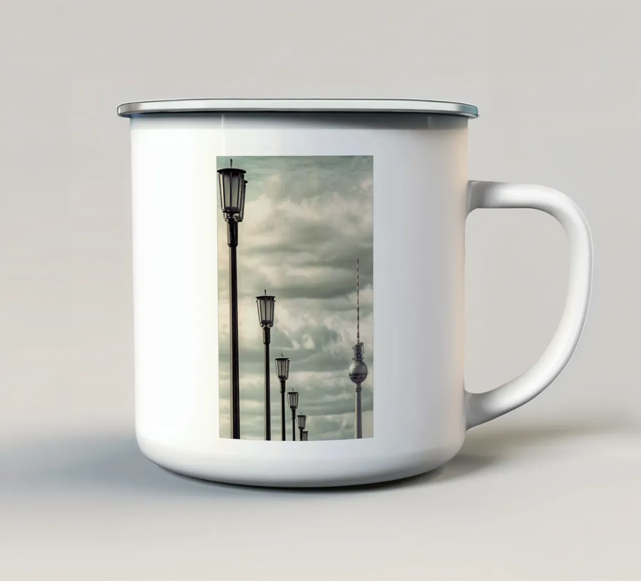 Laternen tazza in smalto da Michael Belhadi