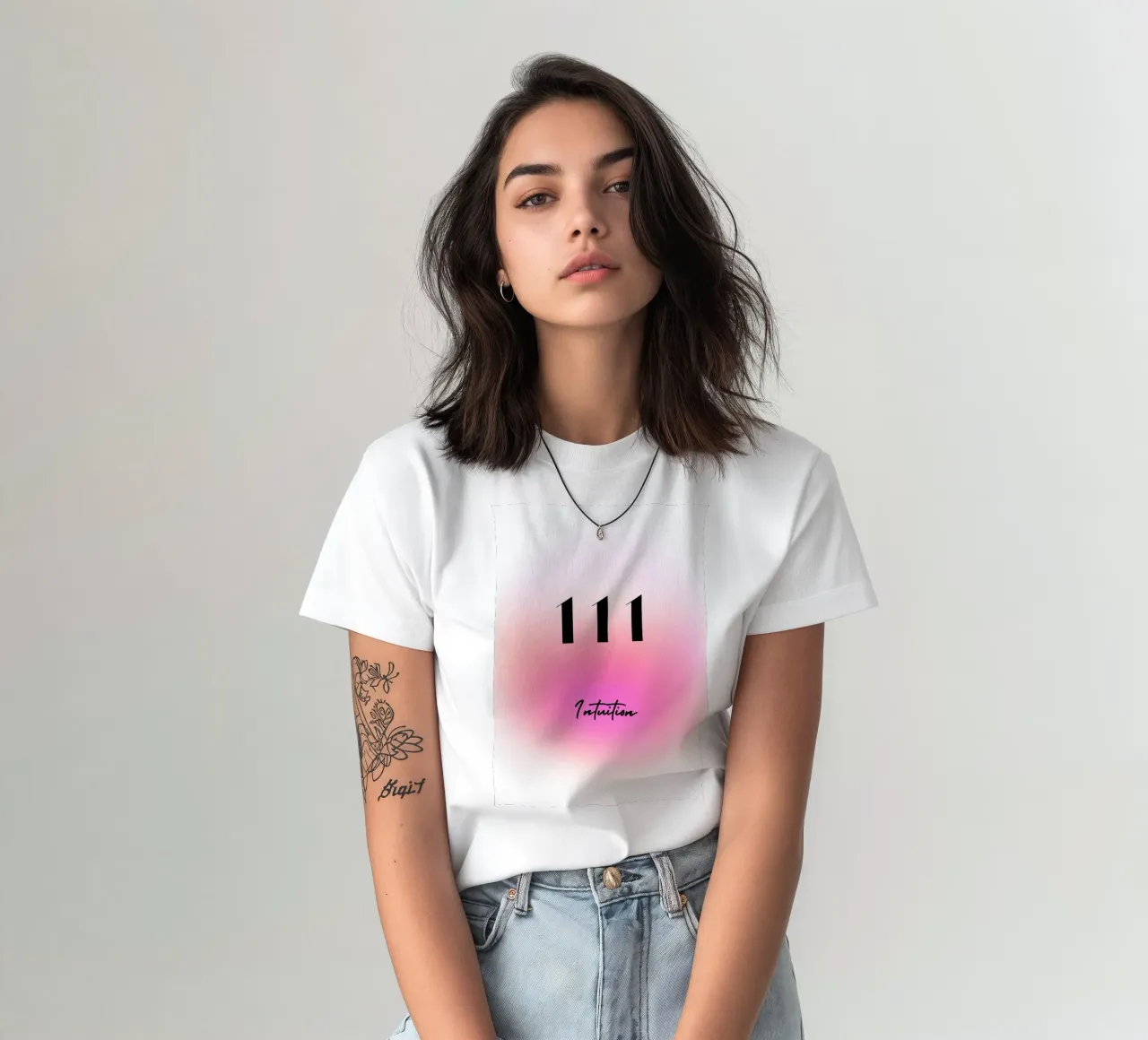 111-Intuition t-shirt da AESTHETIC VIBES by Isabel