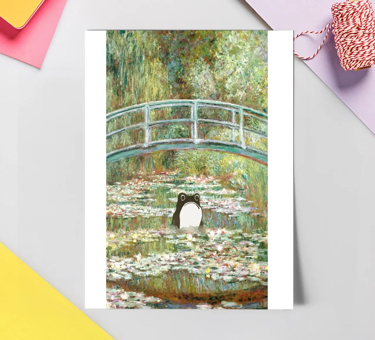 Monet, Ponte di rane su uno stagno di ninfee foglio adesivo da Peaches Art Prints