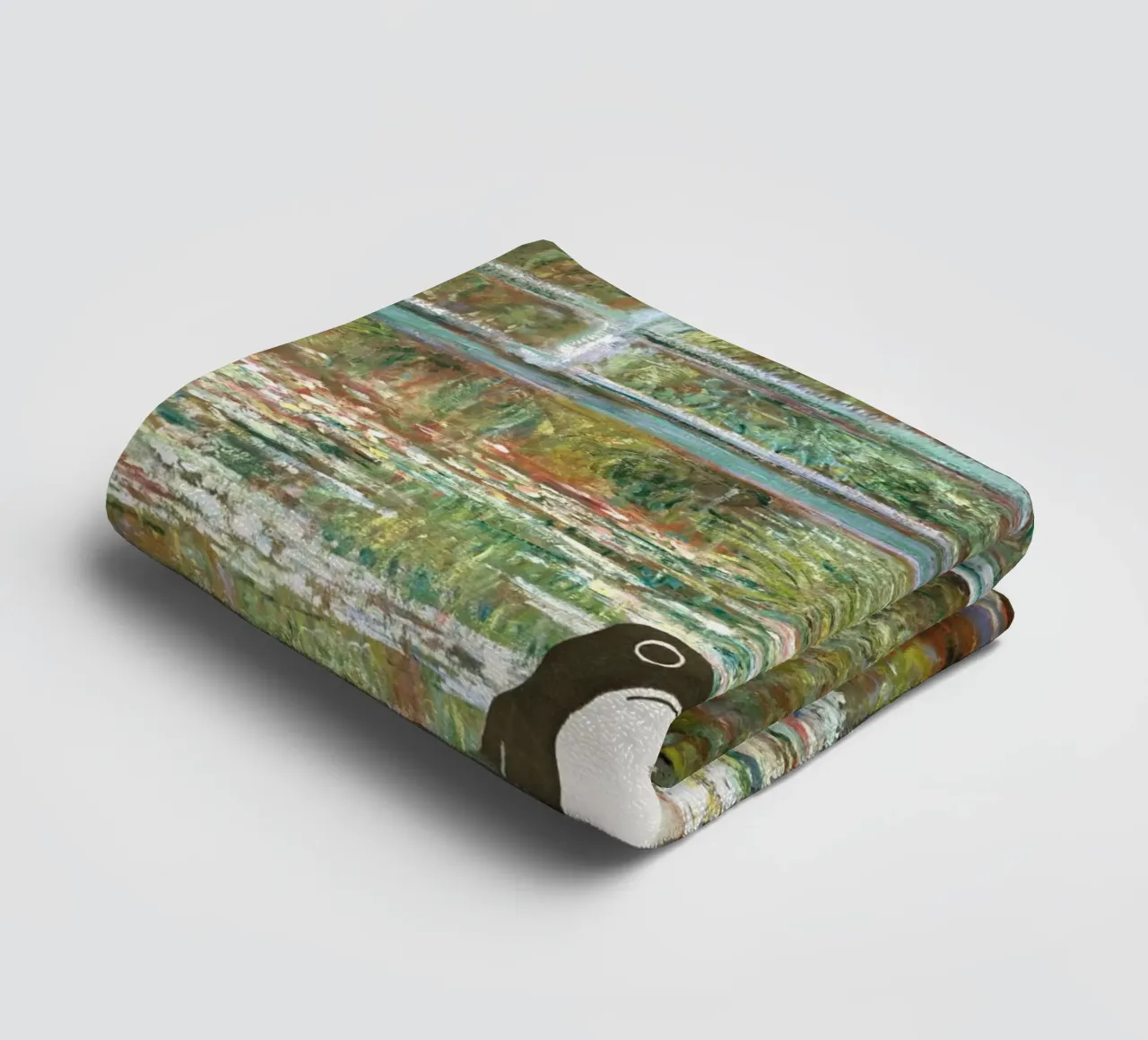 Monet, Ponte di rane su uno stagno di ninfee asciugamano da bagno da Peaches Art Prints