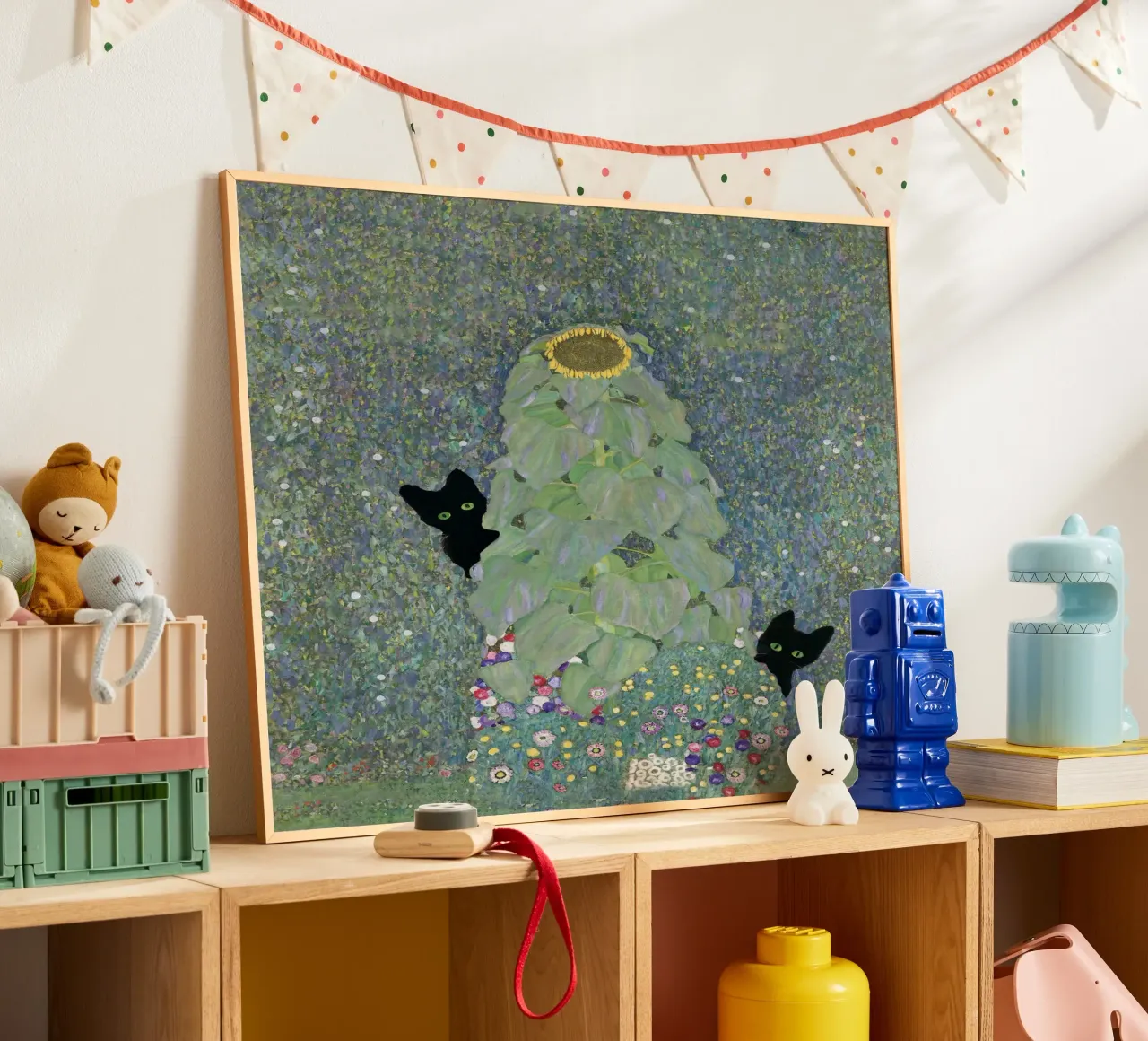 Gustav Klimt, Girasoli con gatti neri - botanica poster con telaio in alluminio da Peaches Art Prints