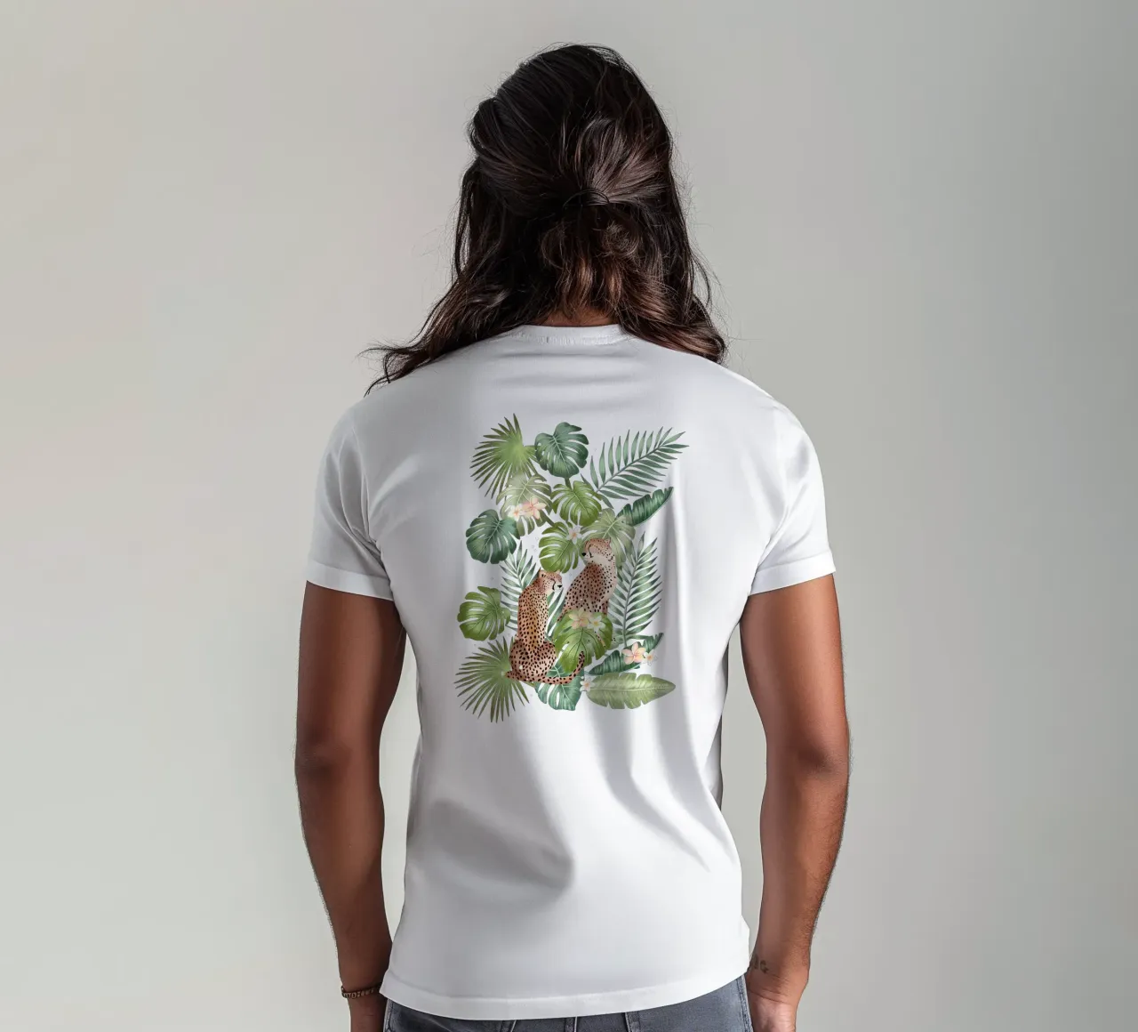 Eleganza nella giungla con i ghepardi t-shirt da CalliLetters